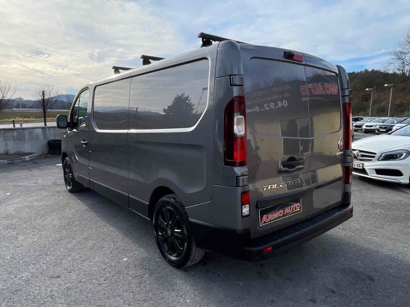 FIAT TALENTO 2017. Auto Dakar propose des solutions de mobilité intégrée combinant location de véhicules, assurance, carburant et maintenance dans des forfaits tout-inclus. Cette approche globale simplifie la gestion de votre mobilité tout en optimisant vos coûts de transport professionnel ou personnel.