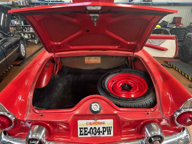 FORD AUTRE 1955. Solutions d'assurance automobile complètes en partenariat avec Auto Dakar