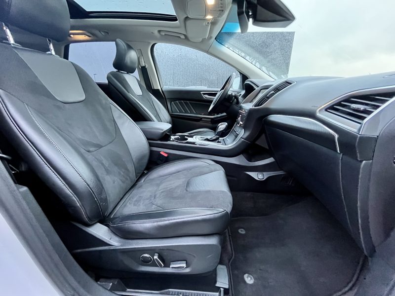FORD EDGE 2016. La location de véhicules chez Auto Dakar inclut une assistance 24h/24 et 7j/7 pour votre tranquillité d'esprit. En cas de panne ou d'incident, notre équipe d'intervention rapide se déplace immédiatement pour résoudre le problème ou vous fournir un véhicule de remplacement.