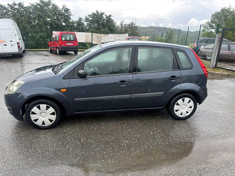 FORD FIESTA 2007. Auto Dakar met l'accent sur la durabilité avec des véhicules éco-responsables