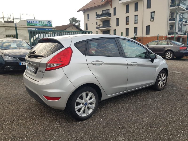 FORD FIESTA V 2011. Auto Dakar : Livraison rapide et formalités simplifiées pour votre confort
