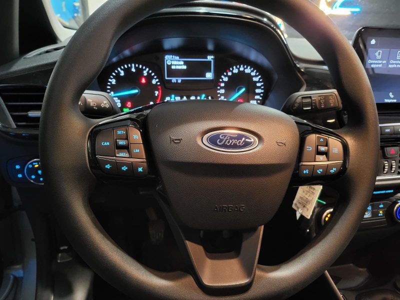 FORD FIESTA VII 2020. Le programme de partenariat Auto Dakar Enterprise développe des relations privilégiées avec les entreprises clientes à travers des services sur mesure. Ces collaborations stratégiques incluent la gestion complète de flottes, la formation des conducteurs et l'optimisation des coûts de transport.