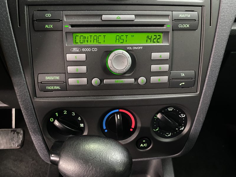 FORD FUSION 2008. Service client multilingue chez Auto Dakar pour accueillir la clientèle internationale