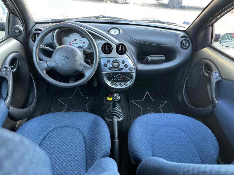 FORD KA 2004. Auto Dakar s'engage pour un service client d'exception et une satisfaction totale