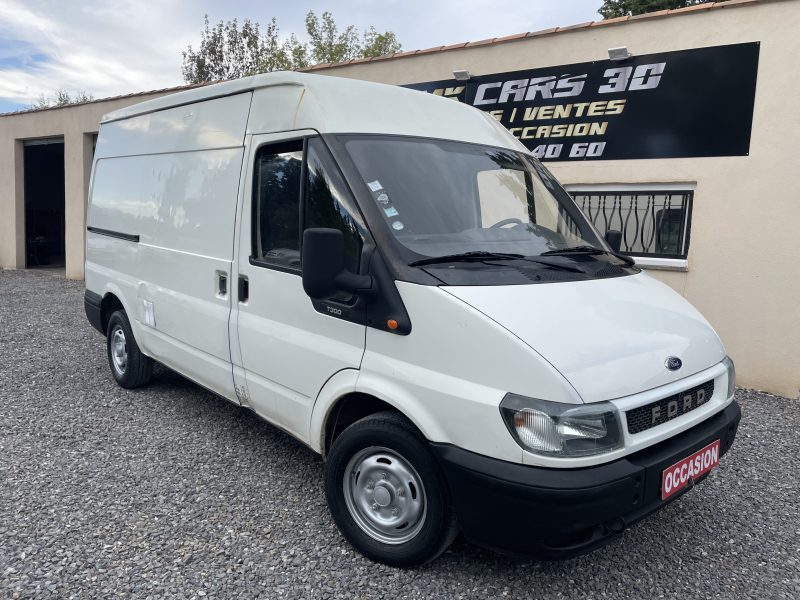 FORD TRANSIT CAMIONNETTE 2002. Concessionnaire de référence, Auto Dakar vous garantit transparence et qualité