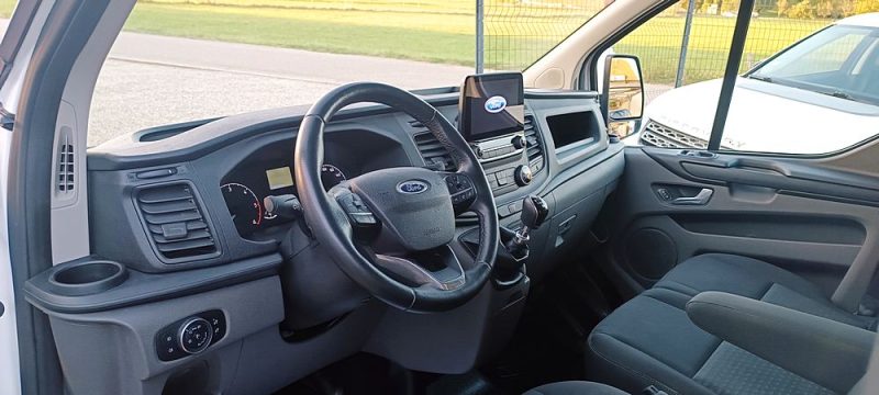 FORD TRANSIT CUSTOM V362 CAMIONNETTE 2021. Partenariats bancaires privilégiés d'Auto Dakar pour faciliter vos financements