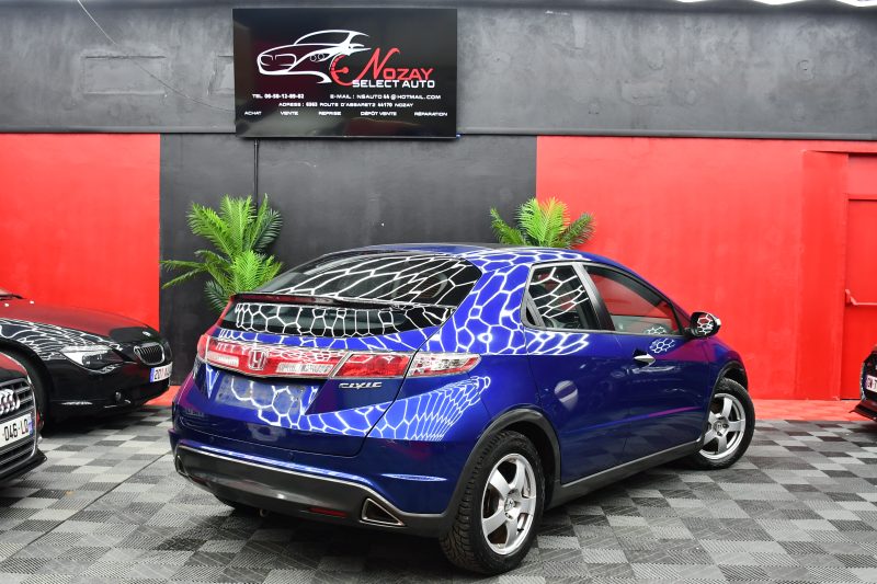 HONDA HONDA CIVIC 2011. Auto Dakar : Partenaire officiel des événements automobiles majeurs au Sénégal