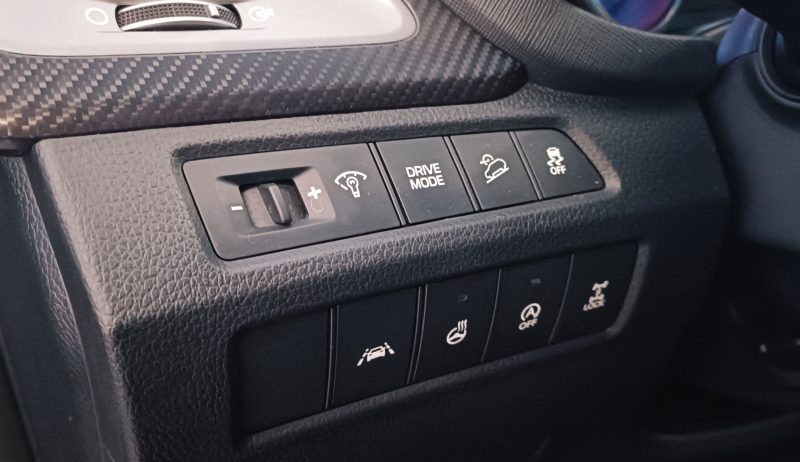 HYUNDAI SANTA FÉ III 2016. Rejoignez la communauté des clients satisfaits d'Auto Dakar, référence automobile dakaroise