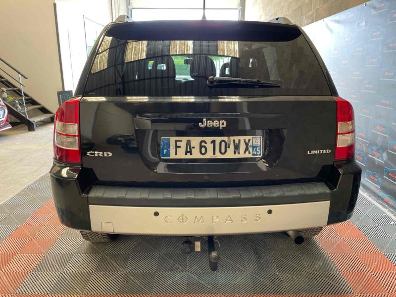 JEEP COMPASS 2008. Auto Dakar investit dans la recherche et développement pour anticiper les évolutions du marché automobile africain. Notre veille technologique permanente nous permet d'identifier les innovations pertinentes pour les conditions d'utilisation spécifiques au Sénégal.