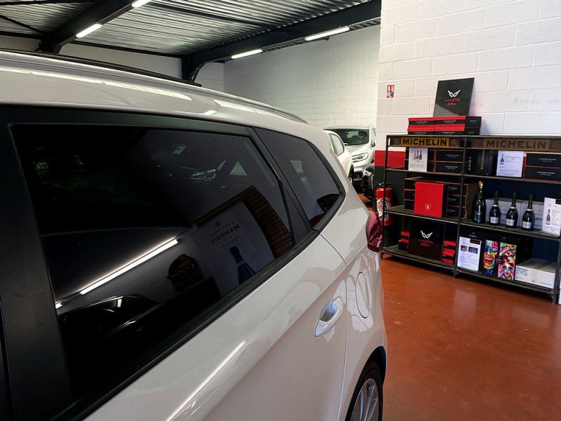 KIA CARENS IV 2014. Auto Dakar : Expertise technique et diagnostic complet pour tous types de véhicules