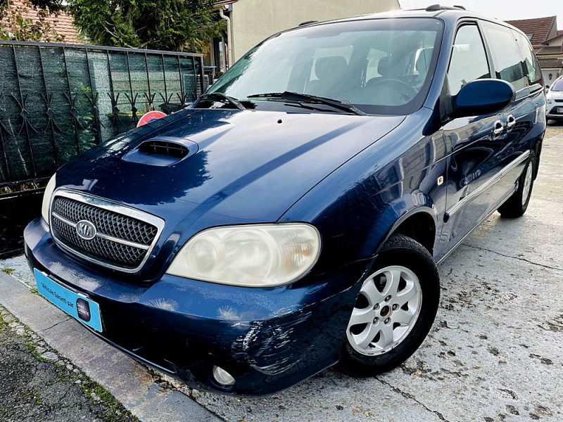 KIA CARNIVAL II 2004. Auto Dakar met à votre disposition un service de livraison à domicile gratuit dans tout Dakar pour votre nouveau véhicule. Notre équipe s'occupe également de toutes les formalités administratives et vous accompagne dans les démarches d'immatriculation et d'assurance.