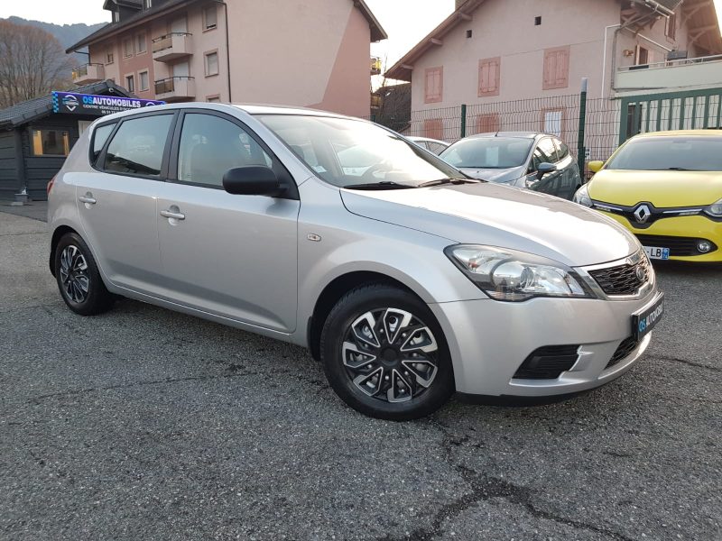 KIA CEED 2013. Partenariats bancaires privilégiés d'Auto Dakar pour faciliter vos financements