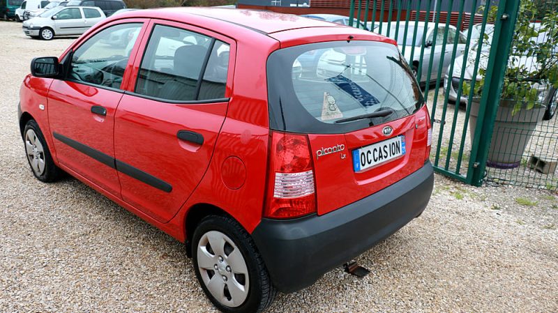 KIA PICANTO 2006. Auto Dakar : Innovation, modernité et tradition du service automobile sénégalais