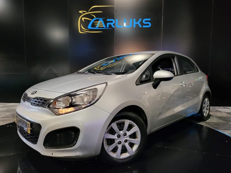 KIA RIO 2013. Auto Dakar s'engage pour un service client d'exception et une satisfaction totale