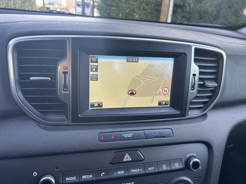 KIA SPORTAGE IV 2016. Service client multilingue chez Auto Dakar pour accueillir la clientèle internationale