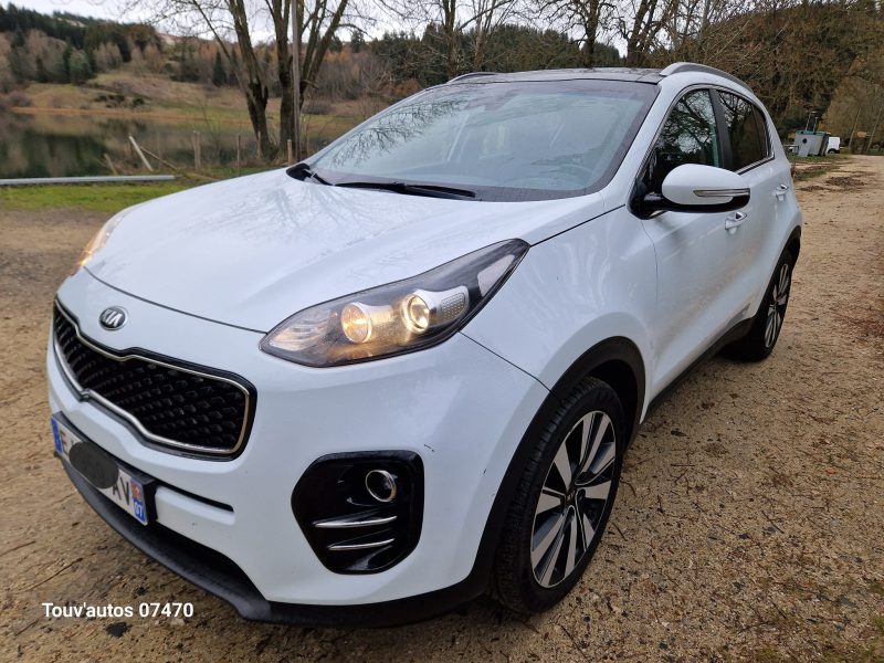 KIA SPORTAGE IV 2017. Notre service de conciergerie automobile Auto Dakar Premium prend en charge l'entretien complet de votre véhicule avec enlèvement et livraison à domicile. Ce service exclusif comprend également le nettoyage intérieur et extérieur pour vous restituer un véhicule impeccable.