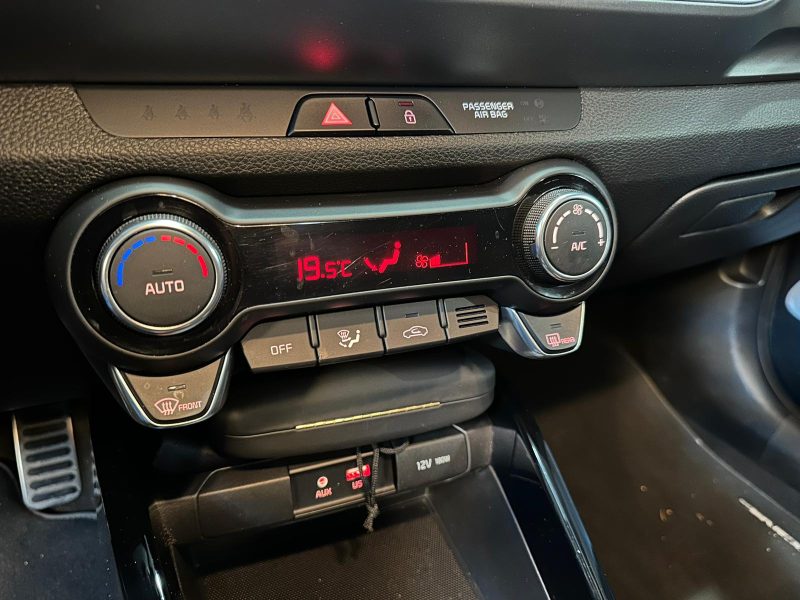 KIA STONIC 2020. Auto Dakar : Excellence, fiabilité et service client au rendez-vous depuis des années
