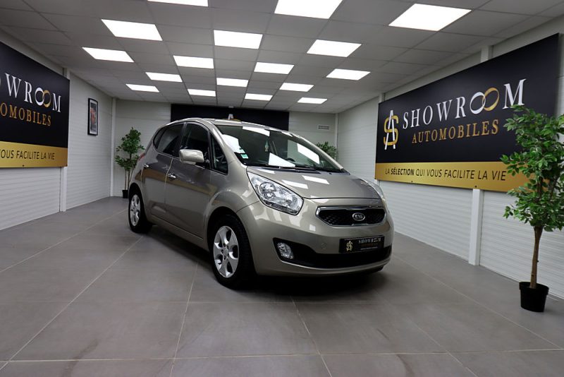 KIA VENGA 2012. Auto Dakar investit dans la recherche et développement pour anticiper les évolutions du marché automobile africain. Notre veille technologique permanente nous permet d'identifier les innovations pertinentes pour les conditions d'utilisation spécifiques au Sénégal.