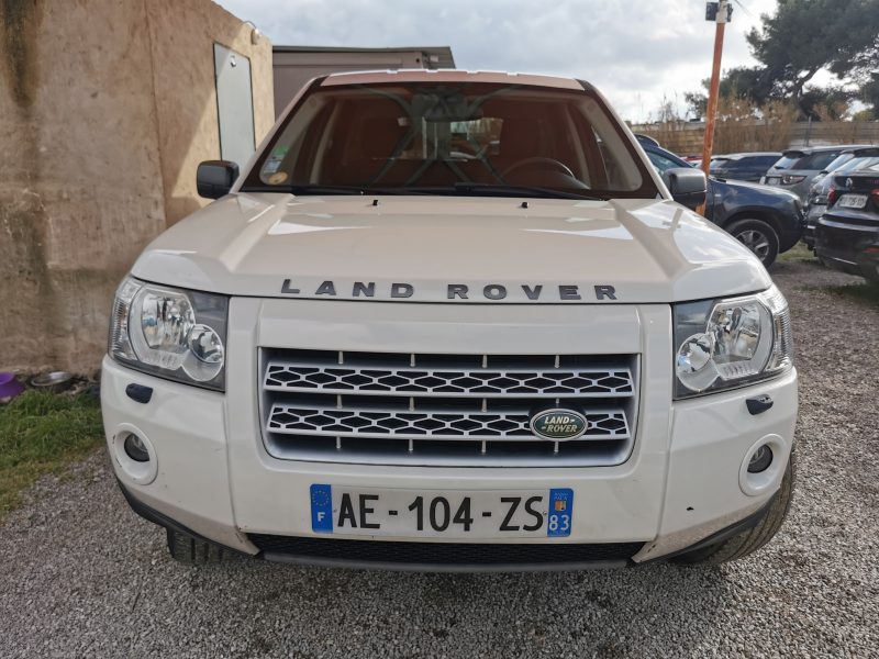 LAND ROVER FREELANDER 2 2009. Auto Dakar organise des journées portes ouvertes pour découvrir les nouveautés