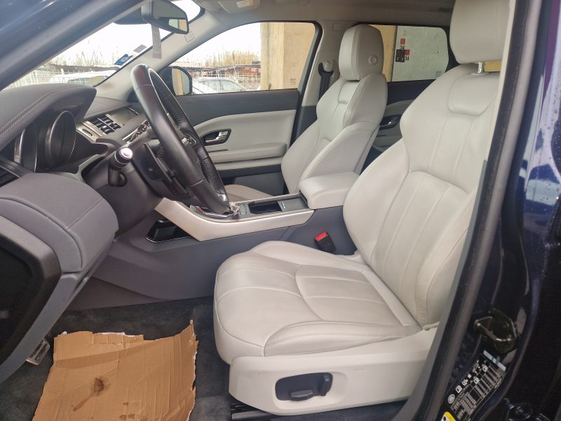 LAND ROVER RANGE ROVER EVOQUE 2020. Solutions d'assurance automobile complètes en partenariat avec Auto Dakar