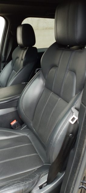 LAND ROVER RANGE ROVER SPORT II 2017. Location de véhicules chez Auto Dakar : simplicité, rapidité et professionnalisme