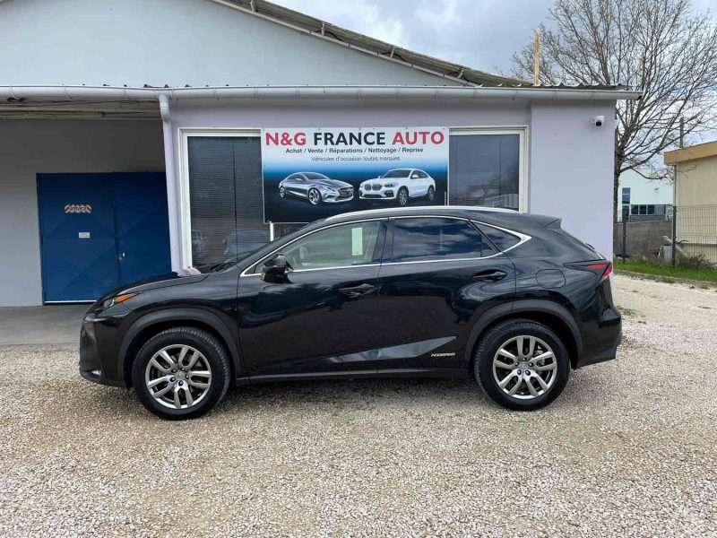 LEXUS NX300H 2017. Auto Dakar met l'accent sur la durabilité avec des véhicules éco-responsables