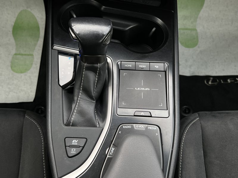 LEXUS UX 2020. Partenariats bancaires privilégiés d'Auto Dakar pour faciliter vos financements