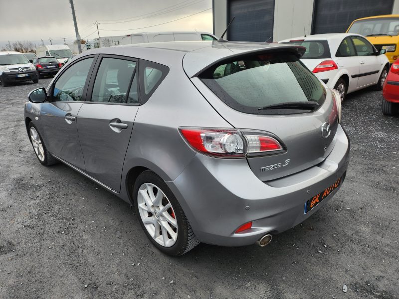 MAZDA MAZDA 3 2011. Auto Dakar vous accompagne dans l'import-export de véhicules vers l'international