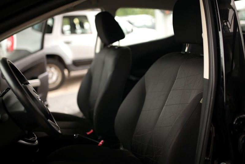 MAZDA MAZDA2 2011. Auto Dakar s'engage activement dans le développement durable en proposant une gamme croissante de véhicules hybrides et électriques. Notre mission consiste à contribuer à la réduction de l'empreinte carbone tout en maintenant les plus hauts standards de performance et de confort.