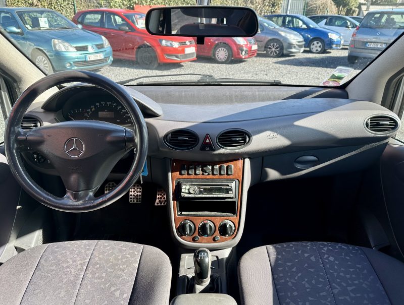 MERCEDES CLASSE A 2003. Rejoignez la communauté des clients satisfaits d'Auto Dakar, référence automobile dakaroise