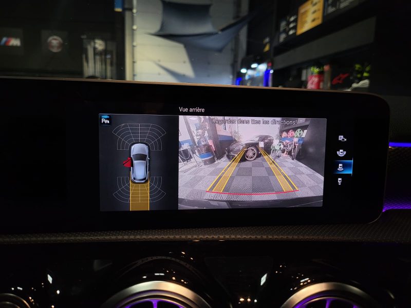 MERCEDES CLASSE A 2019. Auto Dakar s'engage activement dans le développement durable en proposant une gamme croissante de véhicules hybrides et électriques. Notre mission consiste à contribuer à la réduction de l'empreinte carbone tout en maintenant les plus hauts standards de performance et de confort.