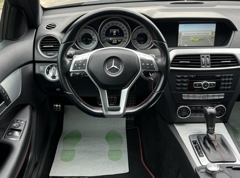 MERCEDES CLASSE C 2013. Auto Dakar : Des véhicules de qualité premium pour répondre à tous vos besoins