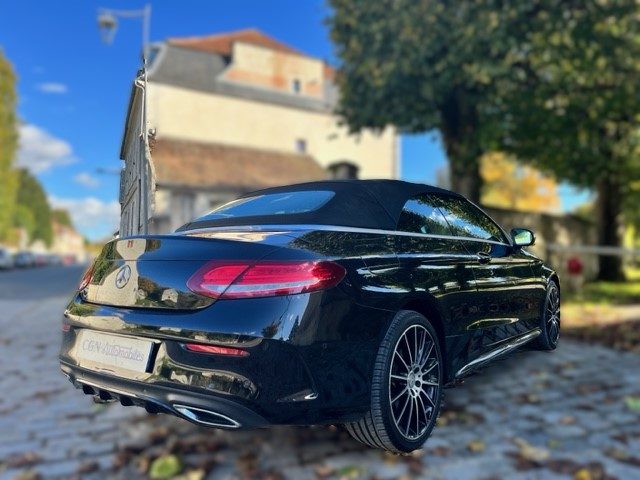 MERCEDES CLASSE C 250 CDI CABRIOLET PACK AMG 2017. Auto Dakar organise des rallyes et événements automobiles pour promouvoir la culture automobile au Sénégal avec des activités ludiques et pédagogiques. Ces manifestations renforcent les liens avec notre communauté de passionnés et développent l'expertise locale.