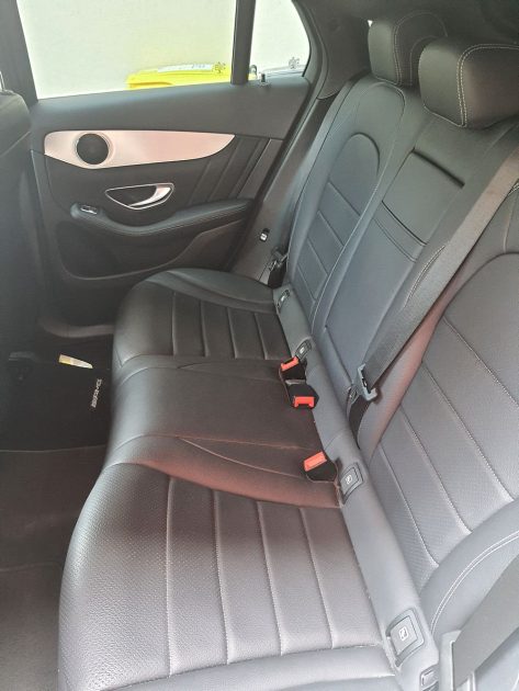 MERCEDES GLC COUPE 2017. Auto Dakar propose un service de reprise de votre ancien véhicule à sa juste valeur marchande avec expertise gratuite et transparente. Cette évaluation professionnelle facilite le financement de votre nouveau véhicule en optimisant votre apport personnel.