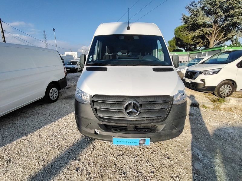 MERCEDES SPRINTER 314 CDI 143CV L2H2 2019. Auto Dakar : Votre partenaire automobile de confiance au cœur de la capitale sénégalaise
