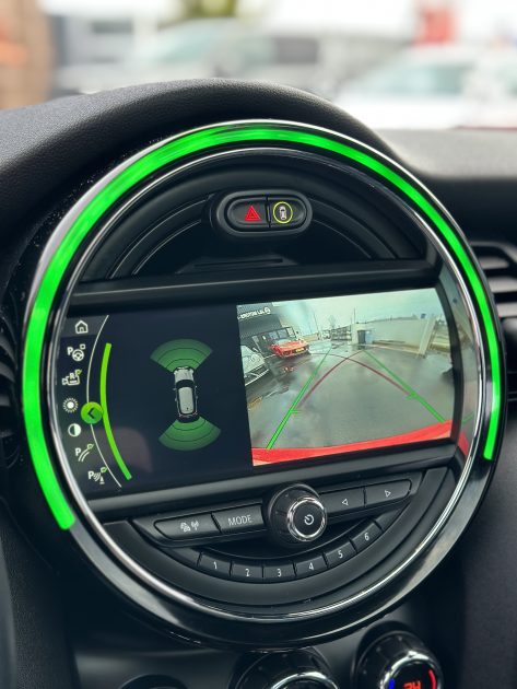 MINI MINI 2018. Depuis plus de trois décennies, Auto Dakar construit sa réputation sur la confiance et l'excellence opérationnelle. Nous sommes fiers d'accompagner des milliers de familles et d'entreprises dans leurs projets de mobilité avec professionnalisme et intégrité.