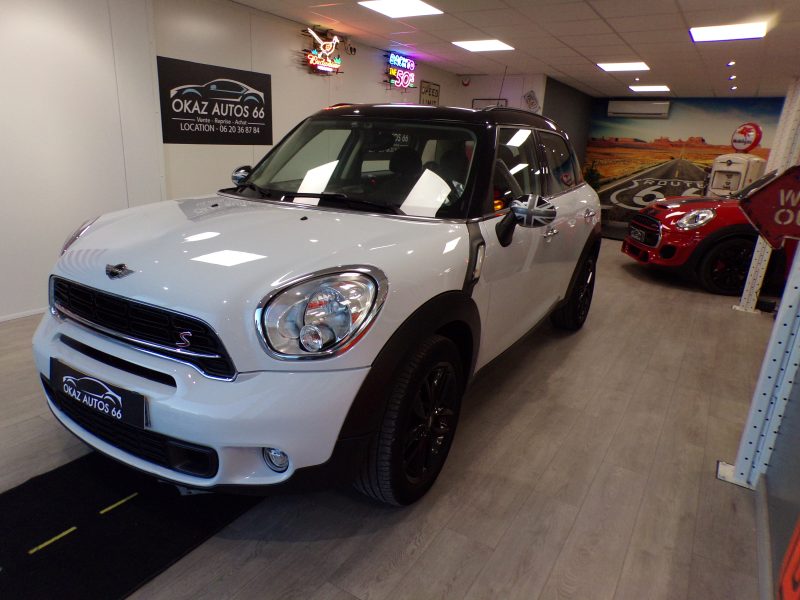 MINI MINI COUNTRYMAN 2015. Auto Dakar propose un service de location avec chauffeur professionnel