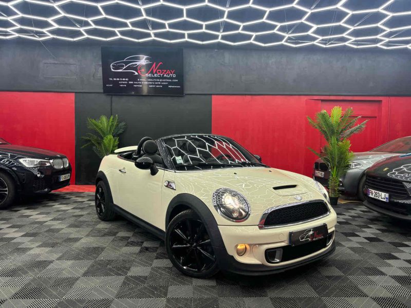 MINI MINI ROADSTER 2012. Auto Dakar développe des solutions de financement participatif et solidaire pour démocratiser l'accès à la mobilité automobile. Ces initiatives innovantes s'adressent particulièrement aux entrepreneurs et porteurs de projets ayant des besoins spécifiques de transport.