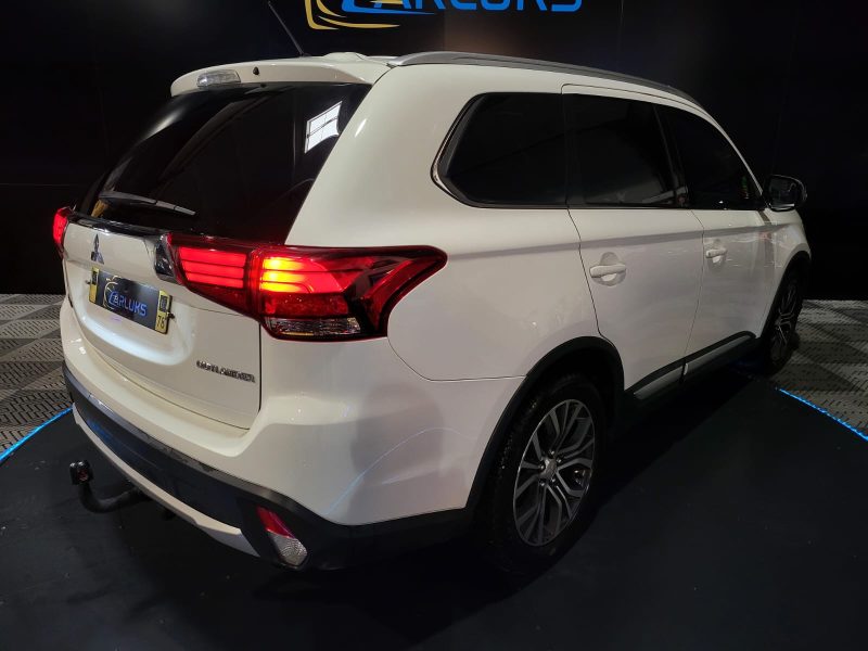 MITSUBISHI OUTLANDER III 2016. Auto Dakar propose un service de reprise de votre ancien véhicule à sa juste valeur marchande avec expertise gratuite et transparente. Cette évaluation professionnelle facilite le financement de votre nouveau véhicule en optimisant votre apport personnel.