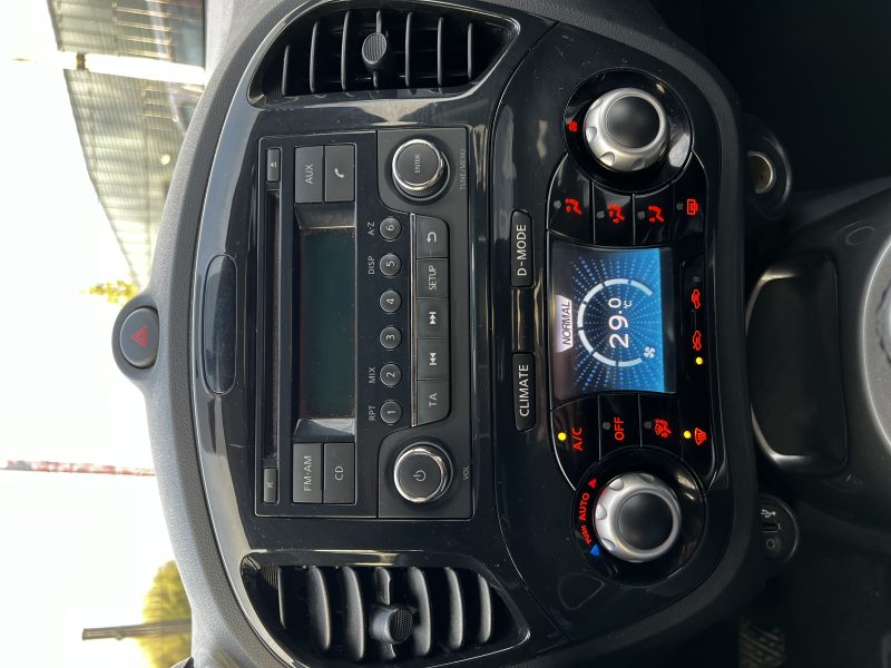 NISSAN JUKE 2011. Formations de conduite et stage de perfectionnement avec les partenaires d'Auto Dakar