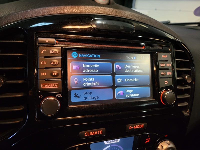NISSAN JUKE 2018. Notre showroom moderne de 2000 m² situé au cœur de Dakar vous accueille dans un environnement climatisé et confortable pour découvrir notre collection exclusive. L'équipe commerciale d'Auto Dakar vous accompagne avec expertise dans le choix du véhicule parfaitement adapté à vos besoins et votre budget.