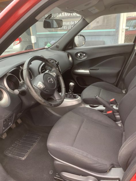 NISSAN JUKE ACENTA 2014. Auto Dakar contribue à la promotion de l'excellence sénégalaise à l'international en participant aux salons automobiles africains et mondiaux. Cette représentation renforce l'image du Sénégal comme hub automobile régional et développe de nouveaux partenariats commerciaux.