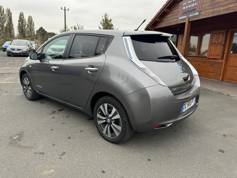 NISSAN LEAF PHASE2 2014. La qualité de service d'Auto Dakar est certifiée par des organismes indépendants et reconnue par de nombreux prix professionnels. Cette reconnaissance officielle témoigne de notre engagement constant envers l'excellence et la satisfaction client dans tous nos processus.