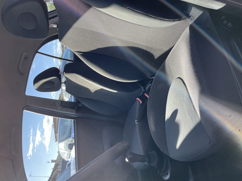 NISSAN MICRA III 2005. Le service de préparation véhicule Auto Dakar personnalise votre automobile selon vos préférences avec équipements spécifiques et accessoires haut de gamme. Notre atelier de customisation transforme votre véhicule en exemplaire unique parfaitement adapté à vos besoins.