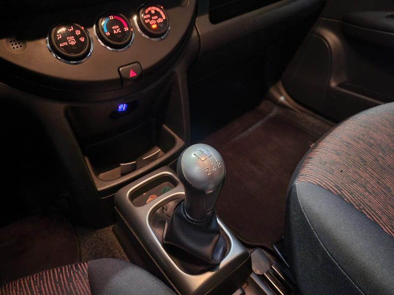 NISSAN NOTE 2009. Auto Dakar : Des véhicules de qualité premium pour répondre à tous vos besoins