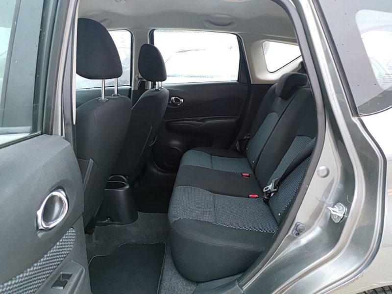 NISSAN NOTE 2014. Le centre de formation Auto Dakar Academy propose des stages de perfectionnement en mécanique automobile pour les professionnels du secteur. Ces formations certifiantes contribuent au développement des compétences techniques dans l'écosystème automobile sénégalais.