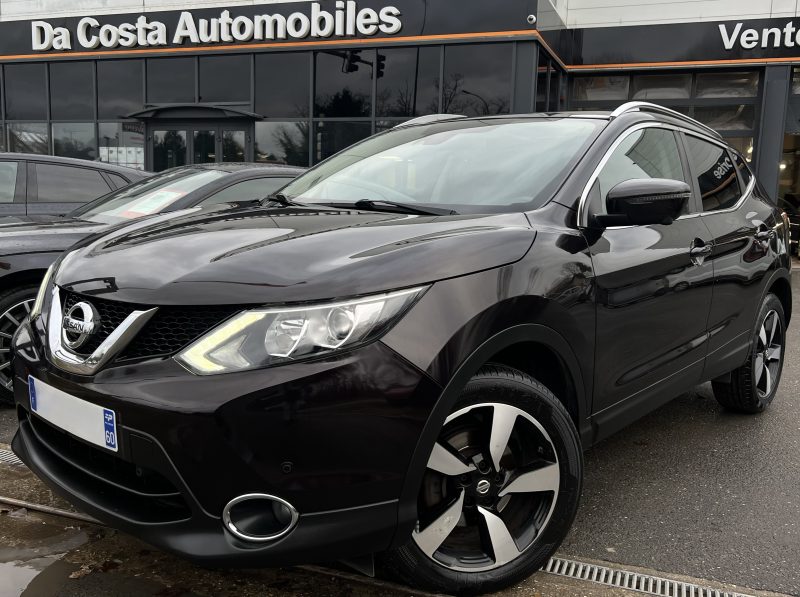 NISSAN QASHQAI 2015. Service de conciergerie automobile exclusif chez Auto Dakar pour les clients VIP