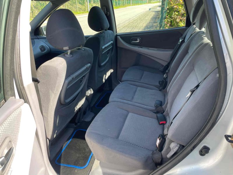 NISSAN TINO 2005. Le service client multilingue d'Auto Dakar accueille une clientèle internationale diversifiée avec des conseillers parlant français, anglais, arabe et wolof. Cette approche multiculturelle reflète l'ouverture de Dakar et facilite les échanges avec tous nos clients.
