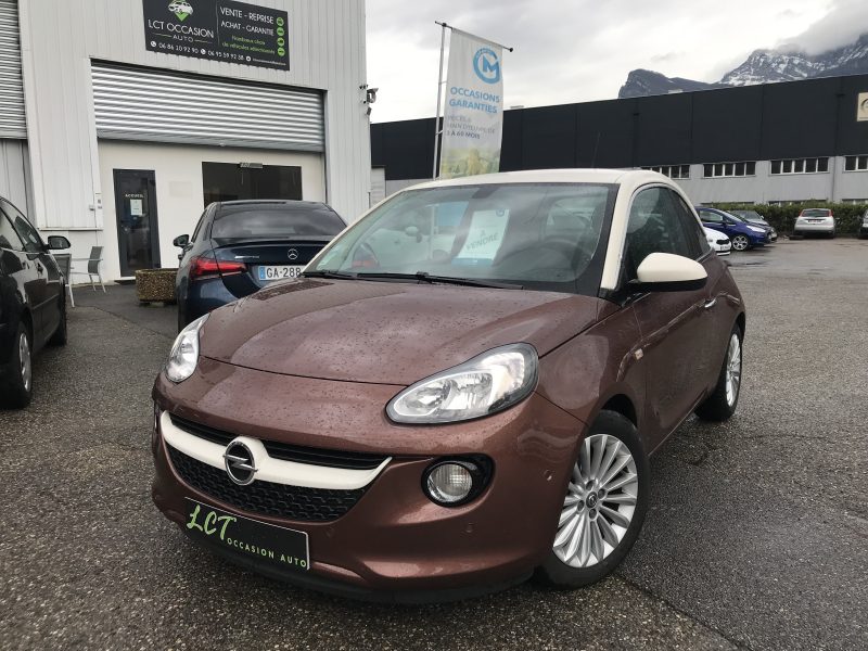 OPEL ADAM 2018. Vivez l'expérience Auto Dakar : showroom moderne et accueil personnalisé