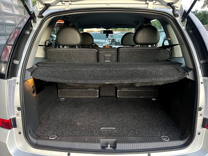 OPEL MERIVA 2010. Auto Dakar développe des partenariats avec les compagnies d'assurance pour vous proposer des contrats d'assurance automobile adaptés et compétitifs. Notre expertise nous permet de négocier des conditions préférentielles pour nos clients avec des garanties étendues.